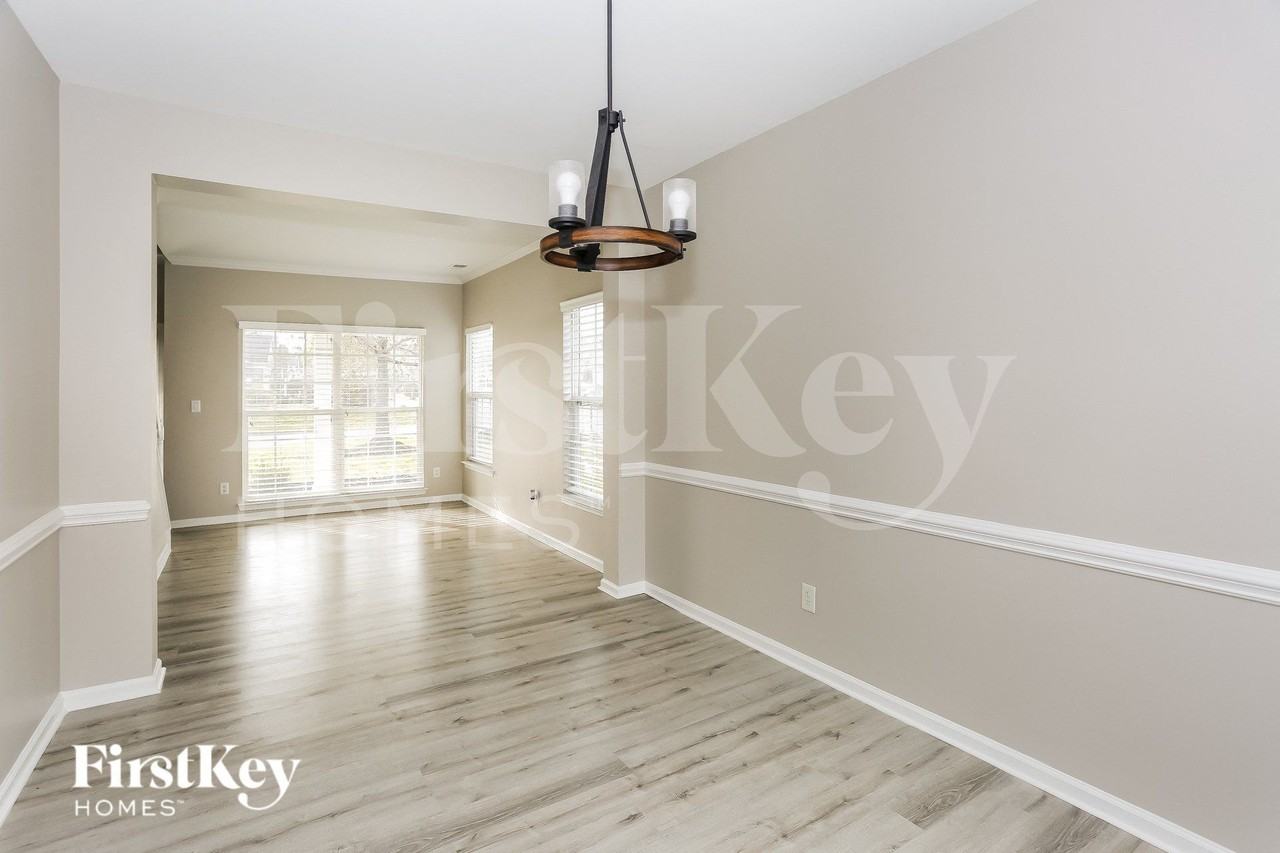 6100 Ironwood Ct - Photo 7 of 15