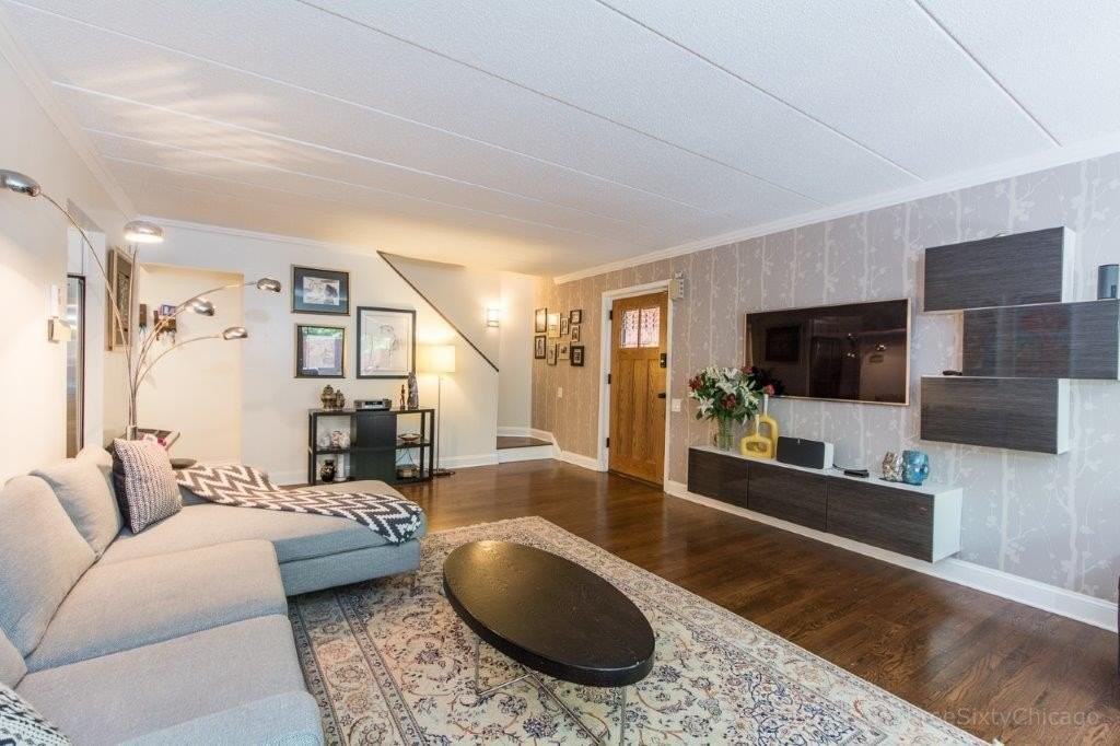 1153 S Plymouth Ct Unit C #C - Photo 5 of 41