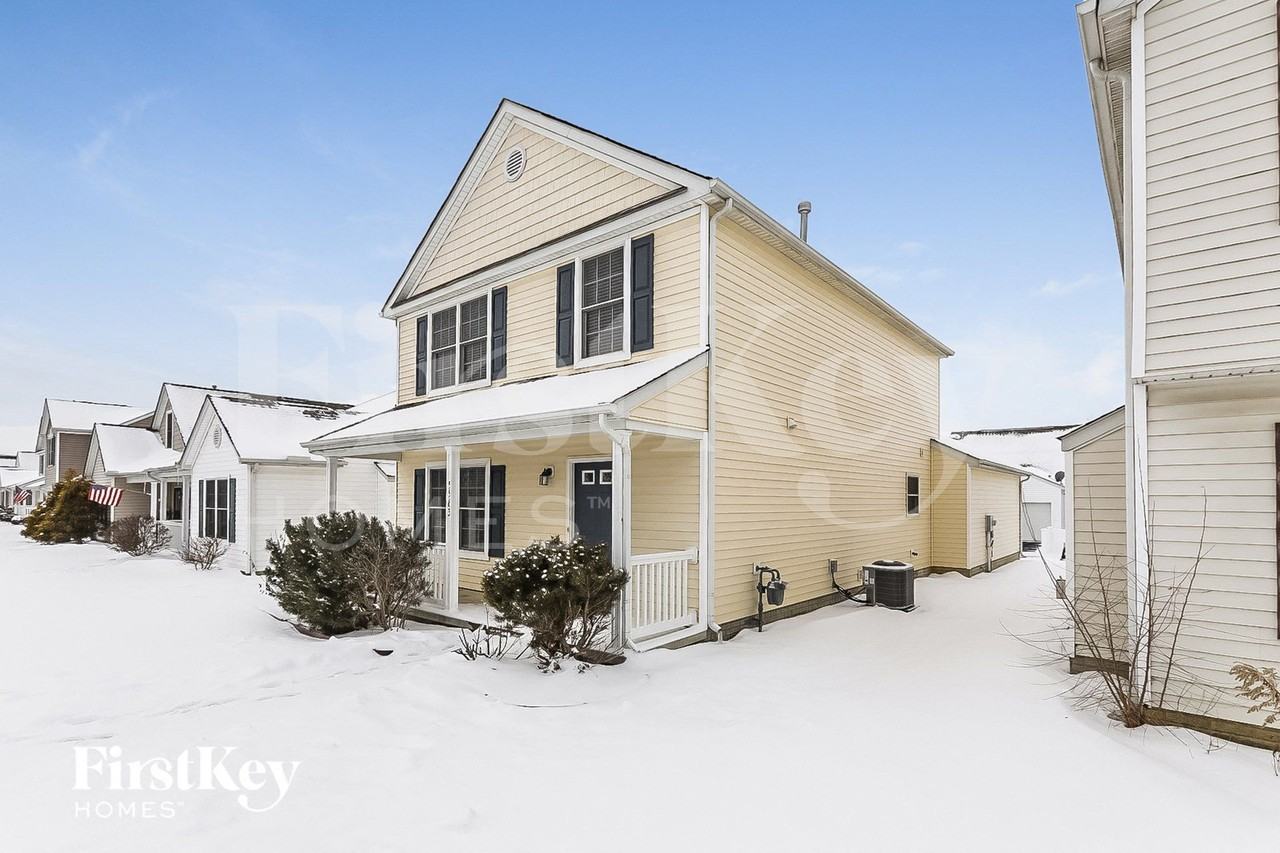 5563 Russell Fork Dr - Photo 2 of 15