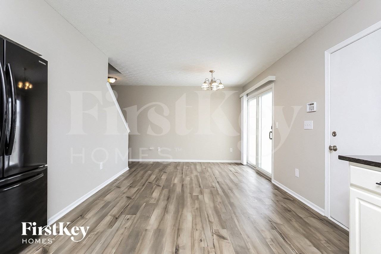 5563 Russell Fork Dr - Photo 4 of 15