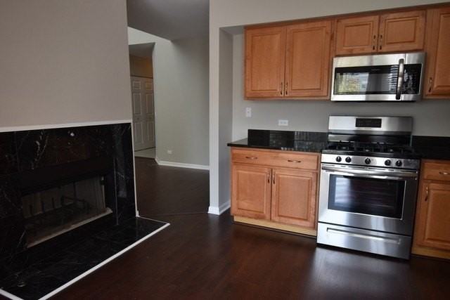 366 Town Place Cir Unit 366 #366 - Photo 6 of 20