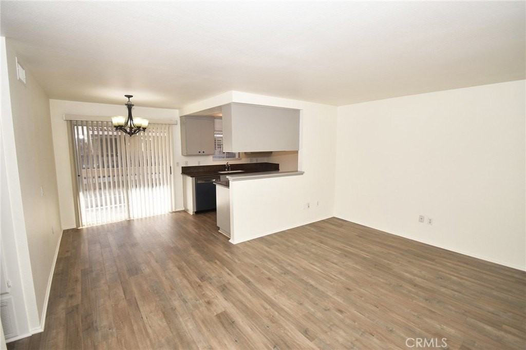 9872 Highland Ave #B - Photo 4 of 16