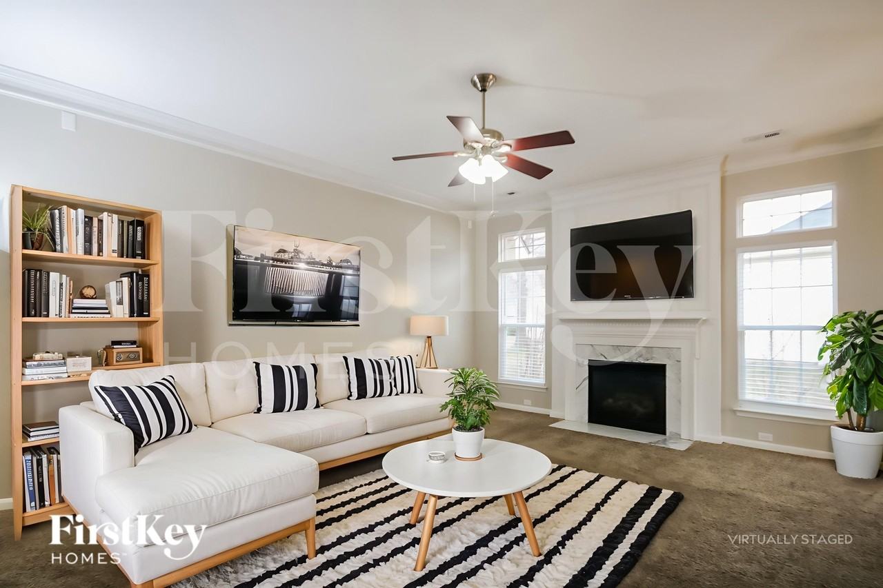 11508 Planters Estates Dr - Photo 4 of 19