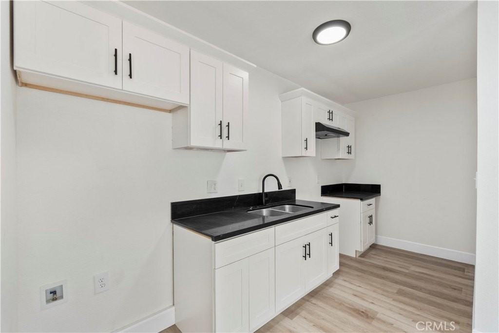 6810 Dorinda Dr - Photo 2 of 8