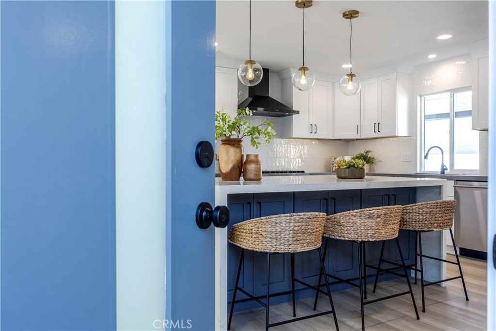 15271 Yorkshire Ln - Photo 7 of 50