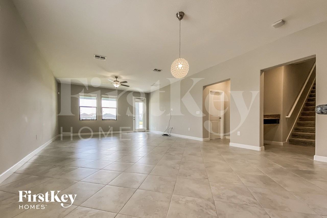 9934 Ivory Dr - Photo 2 of 15