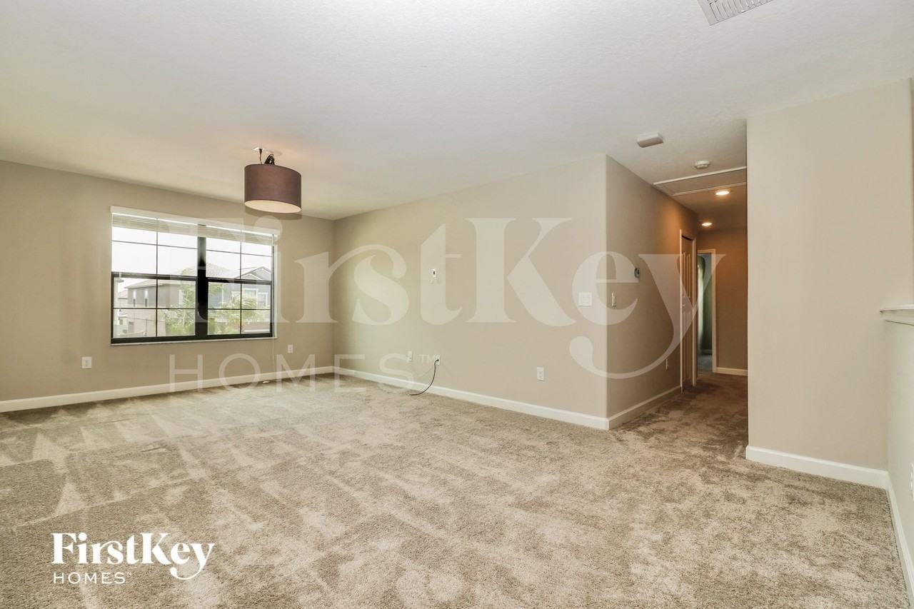 9934 Ivory Dr - Photo 6 of 15