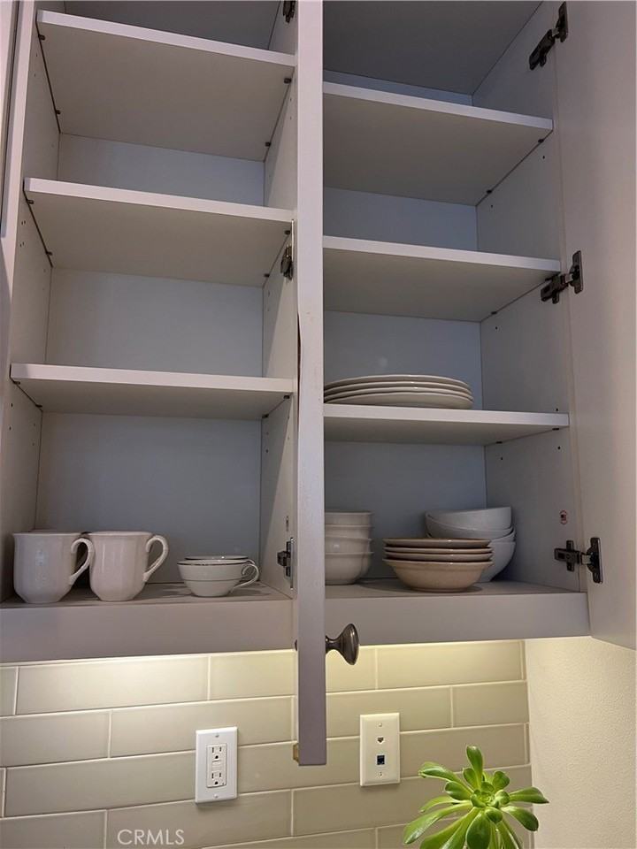 274 Rodeo - Photo 4 of 4