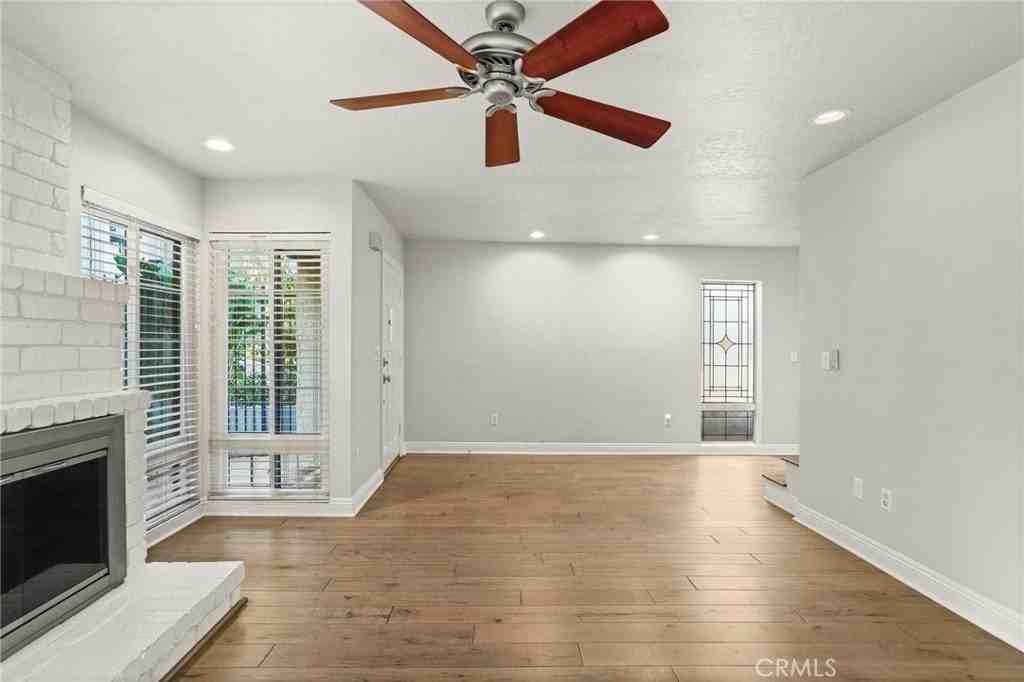 4396 Sea Harbour Dr - Photo 5 of 34