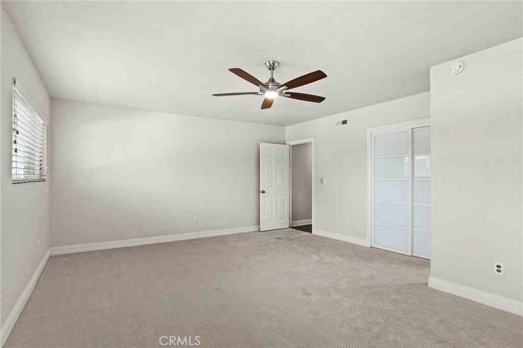 4396 Sea Harbour Dr - Photo 6 of 34