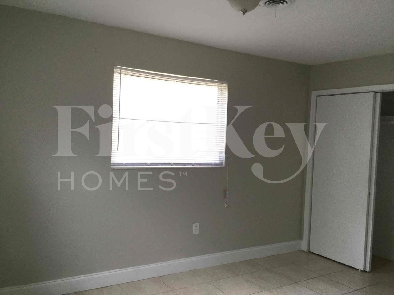 5971 Nwst - Photo 4 of 18