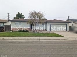 featured image of 877 Pearl Dr