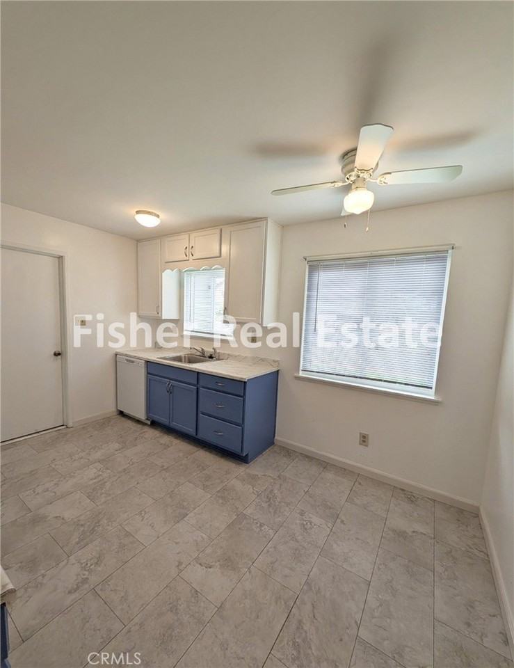 877 Pearl Dr - Photo 5 of 14