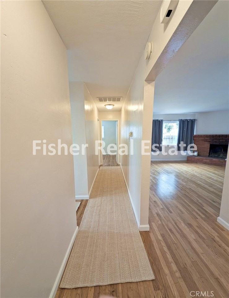 877 Pearl Dr - Photo 6 of 14