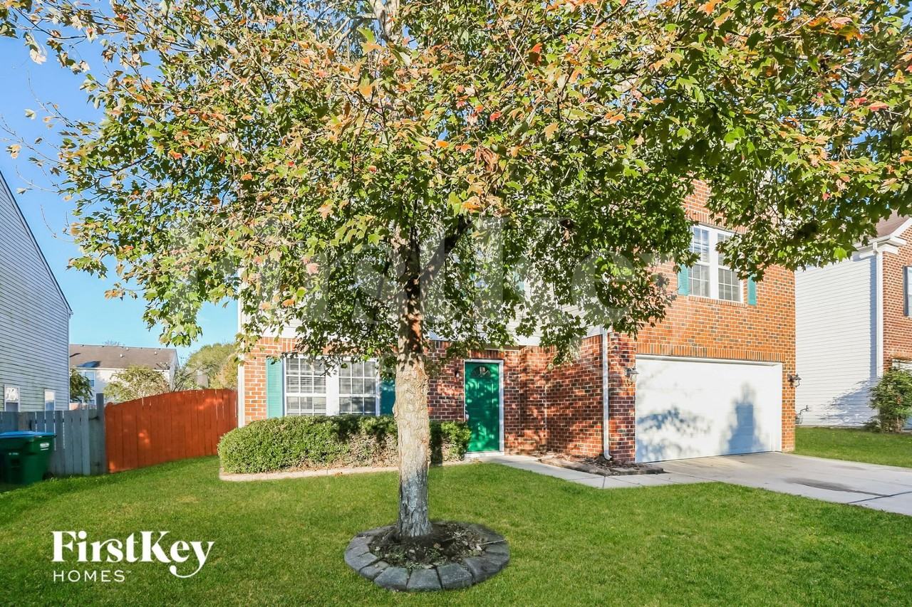 5508 Hammermill Dr - Photo 3 of 15