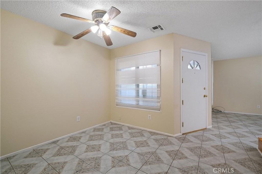 1650 S Campus Ave - Photo 5 of 23