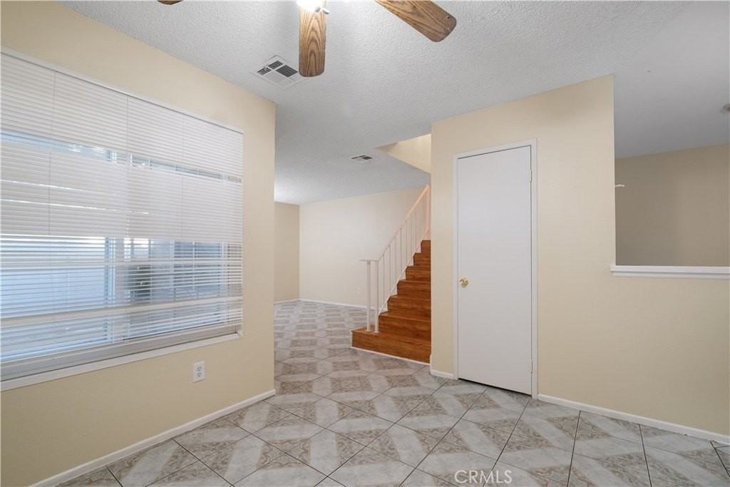 1650 S Campus Ave - Photo 6 of 23