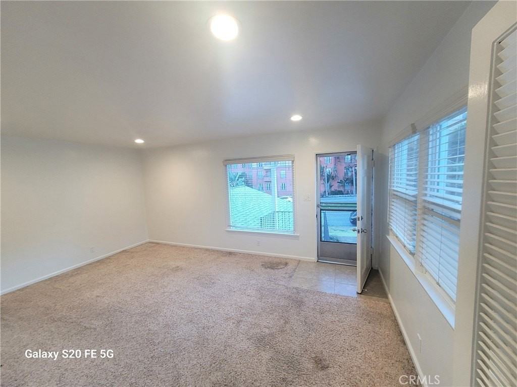 7263 W Manchester Ave - Photo 5 of 14