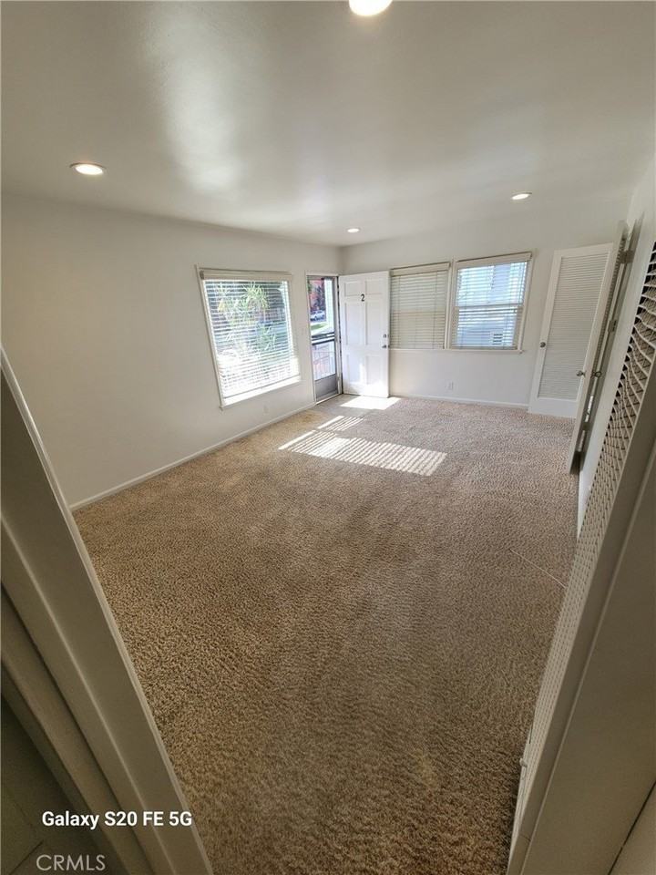 7263 W Manchester Ave - Photo 6 of 14