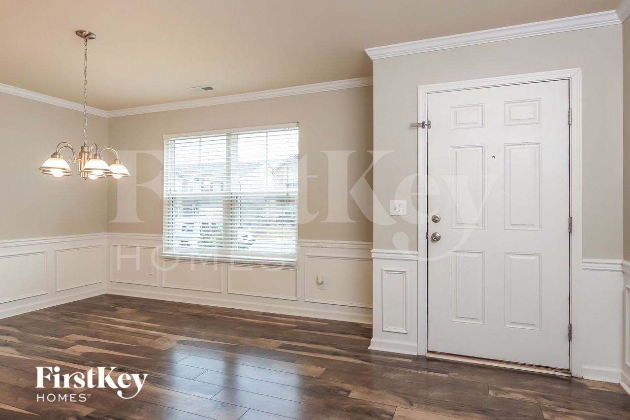 4361 Prairie Creek Trl - Photo 2 of 18