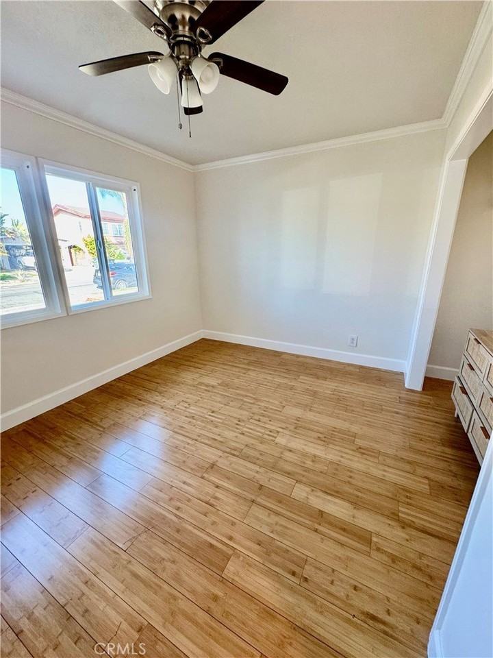 5002 W 142nd St - Photo 7 of 12