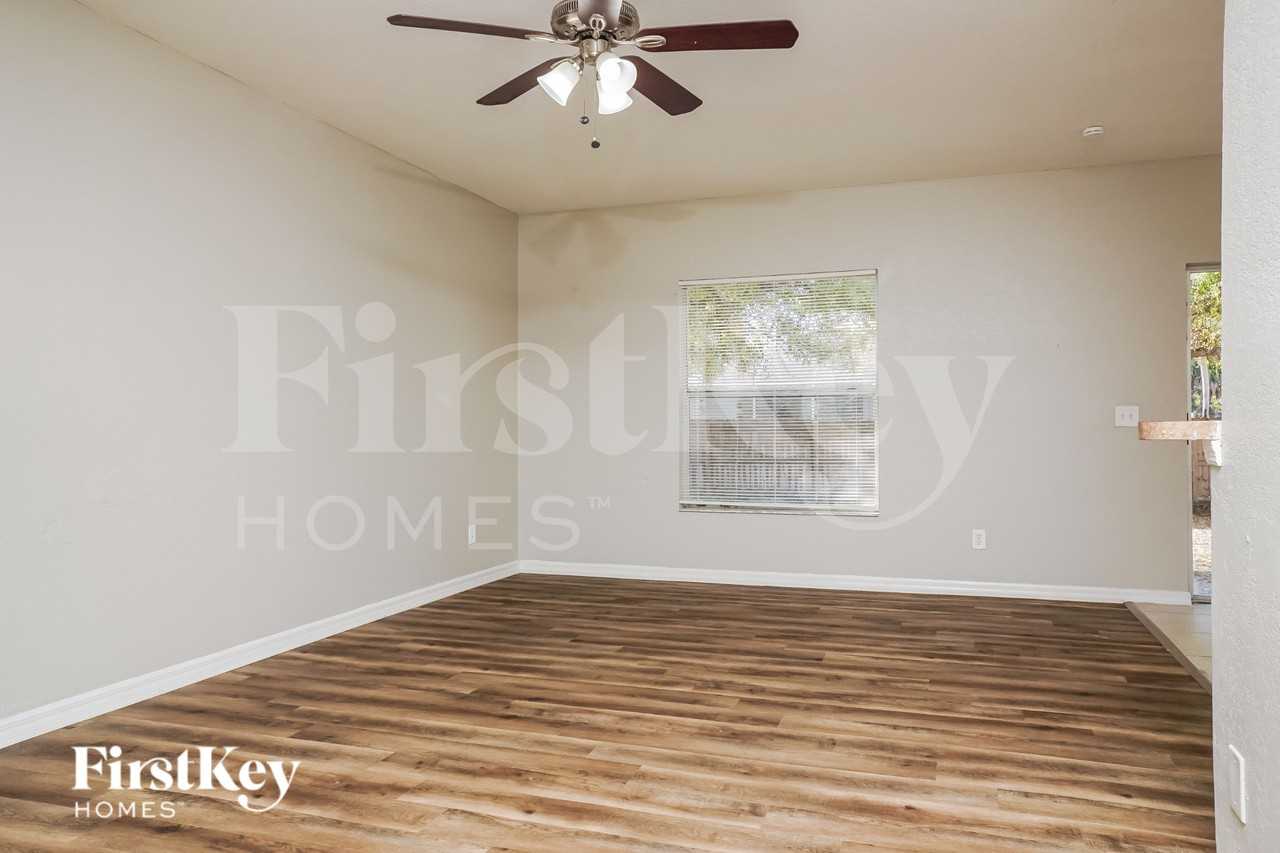 3291 Moravia Ave - Photo 3 of 19