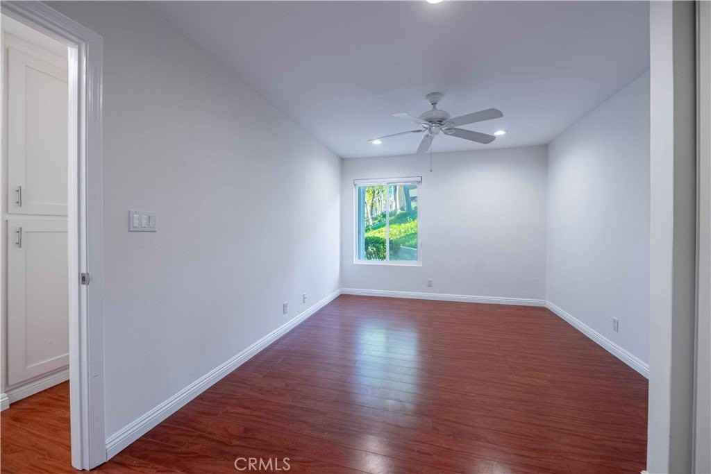 28947 Thousand Oaks Blvd - Photo 7 of 21