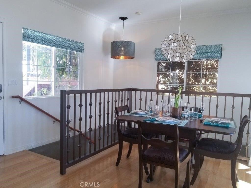 3027 Windsor Ave - Photo 2 of 23