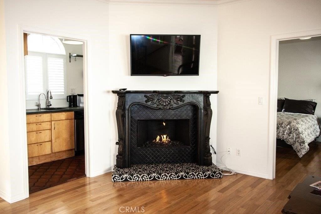 3027 Windsor Ave - Photo 7 of 23