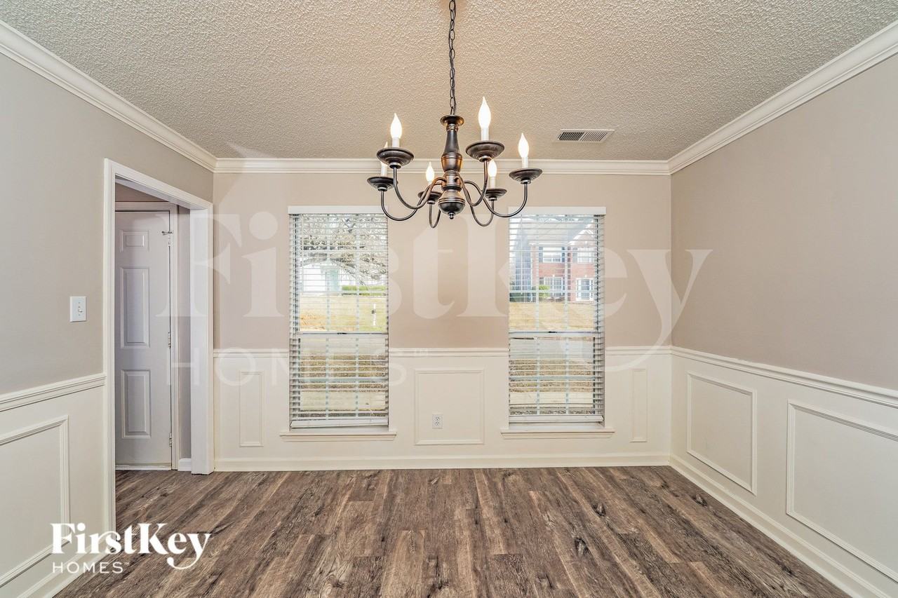 2583 Bridlewood Dr - Photo 4 of 16