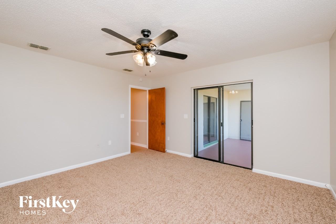 2416 Timbercreek Loop W - Photo 7 of 15