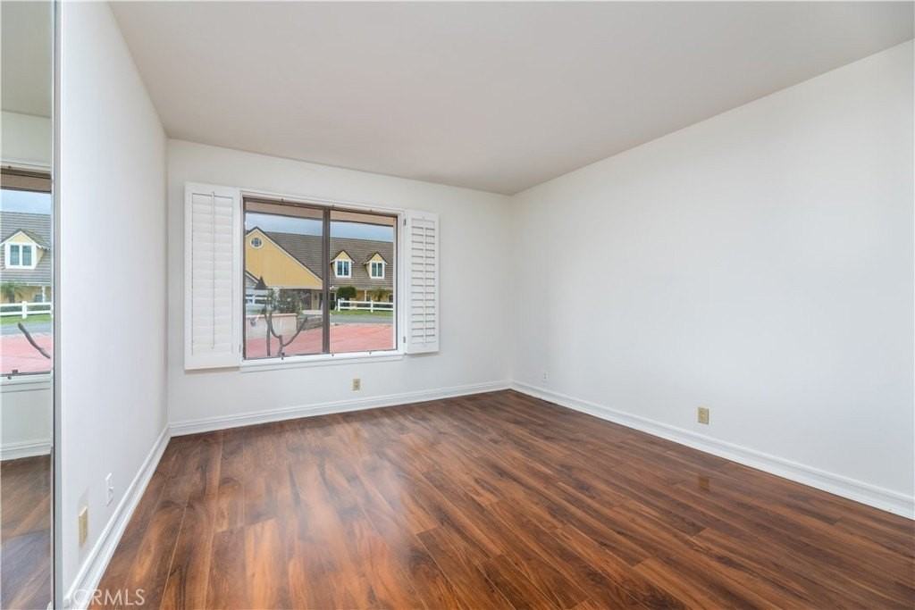 2605 Indian Creek Rd - Photo 6 of 37