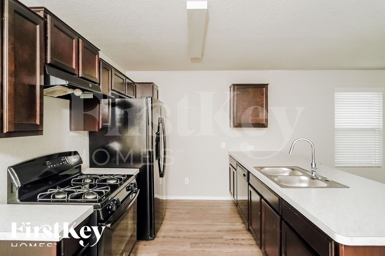 1936 Heather Glen Dr - Photo 7 of 18