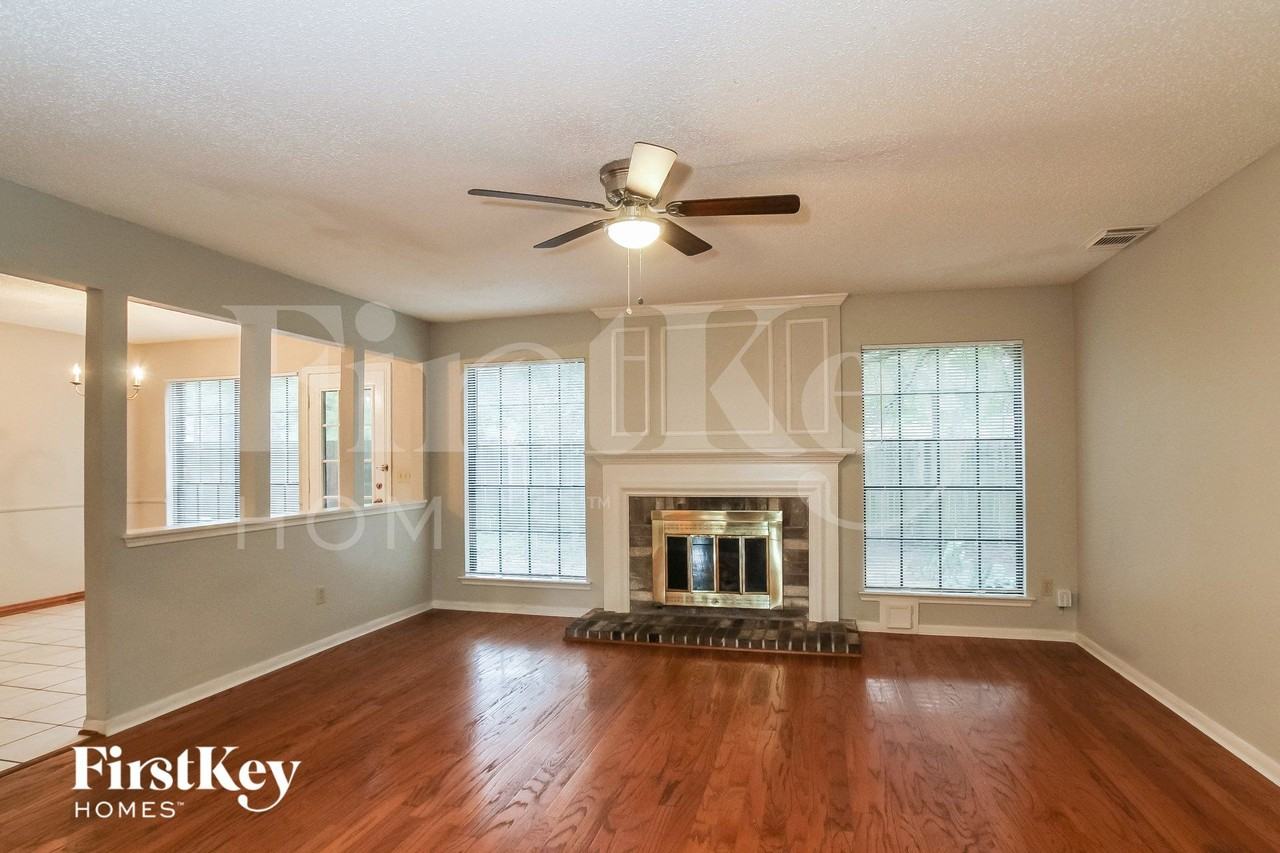 17026 River Willow Dr - Photo 3 of 15