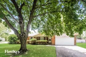 featured image of 127 E Edgewood Ave