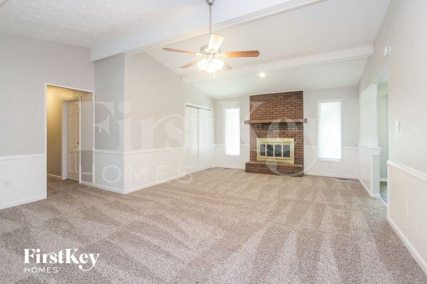 127 E Edgewood Ave - Photo 4 of 15