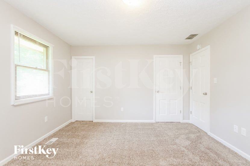 127 E Edgewood Ave - Photo 7 of 15