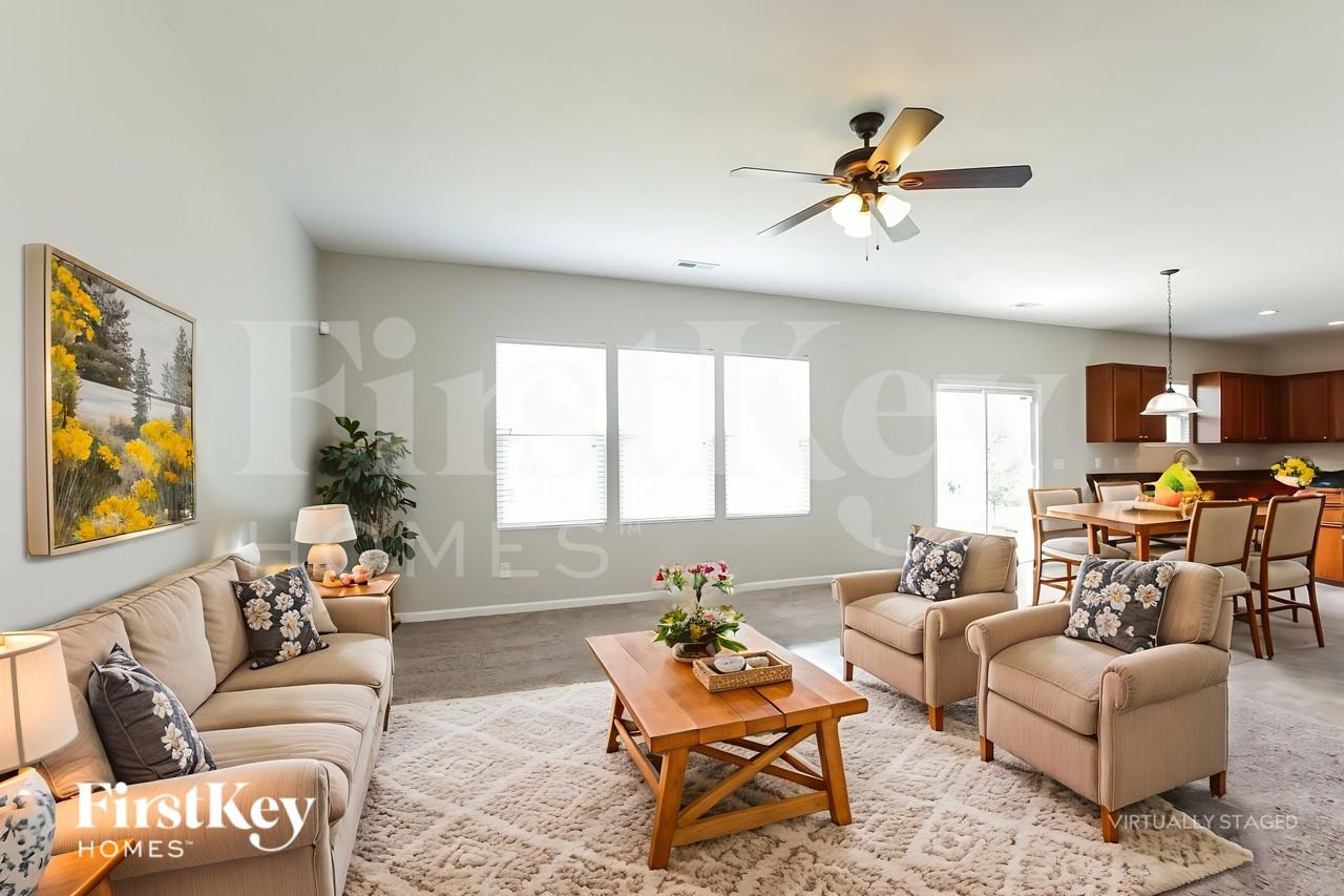 12429 Bending Branch Rd - Photo 4 of 19