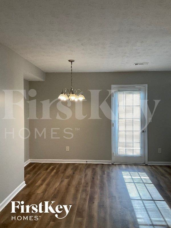 1219 Mable St Sw - Photo 4 of 11