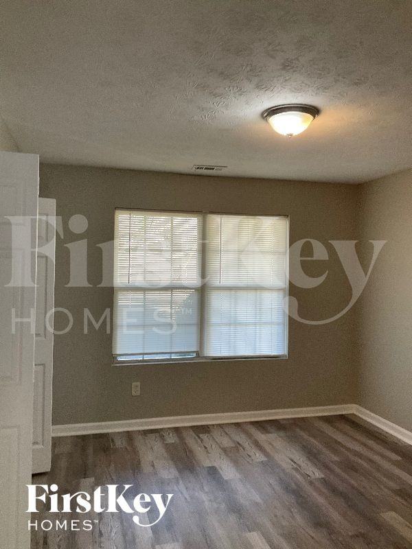 1219 Mable St Sw - Photo 6 of 11