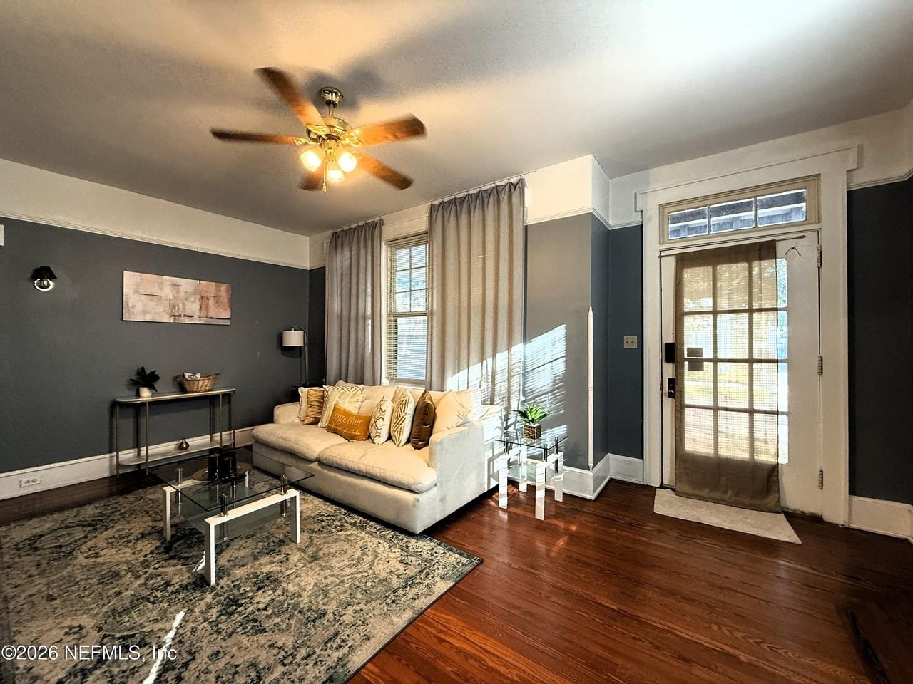 146 W 6th St - Photo 5 of 19