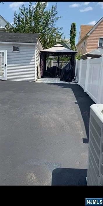 16 Whitmore Pl - Photo 2 of 11