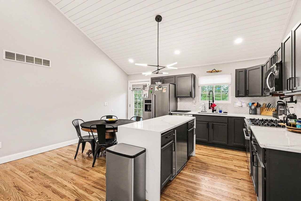 111 Basswood Cir Unit A #A - Photo 5 of 17