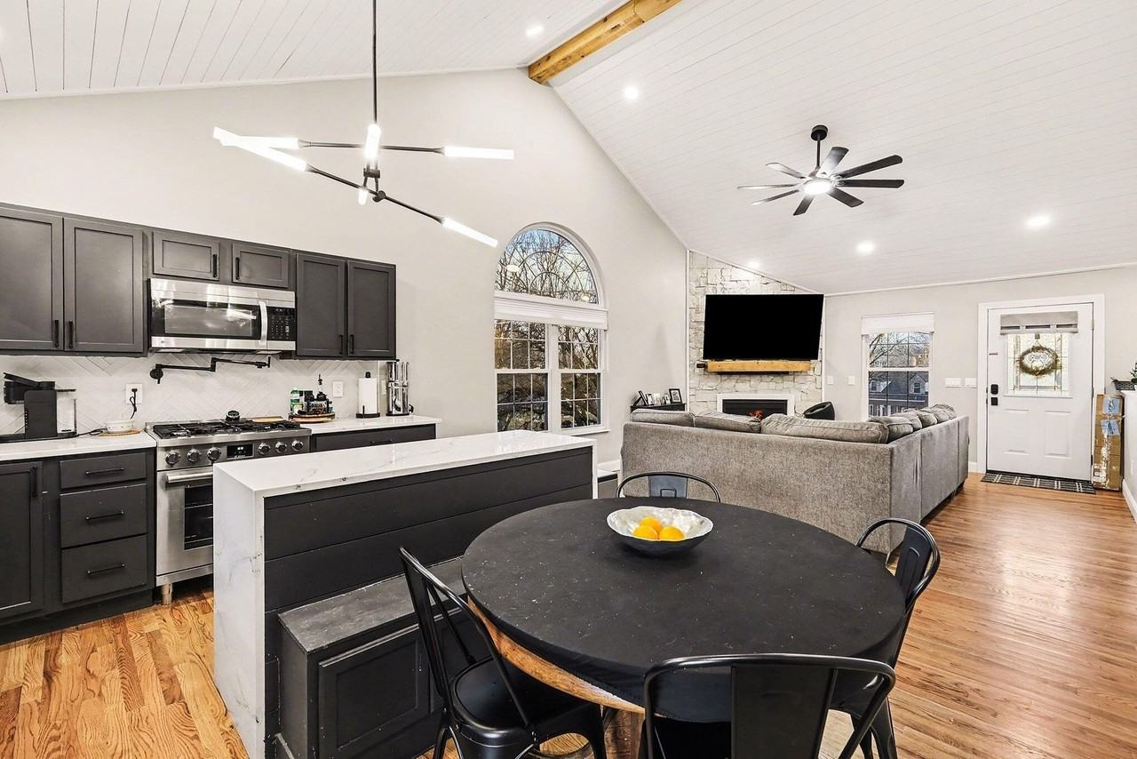 111 Basswood Cir Unit A #A - Photo 7 of 17