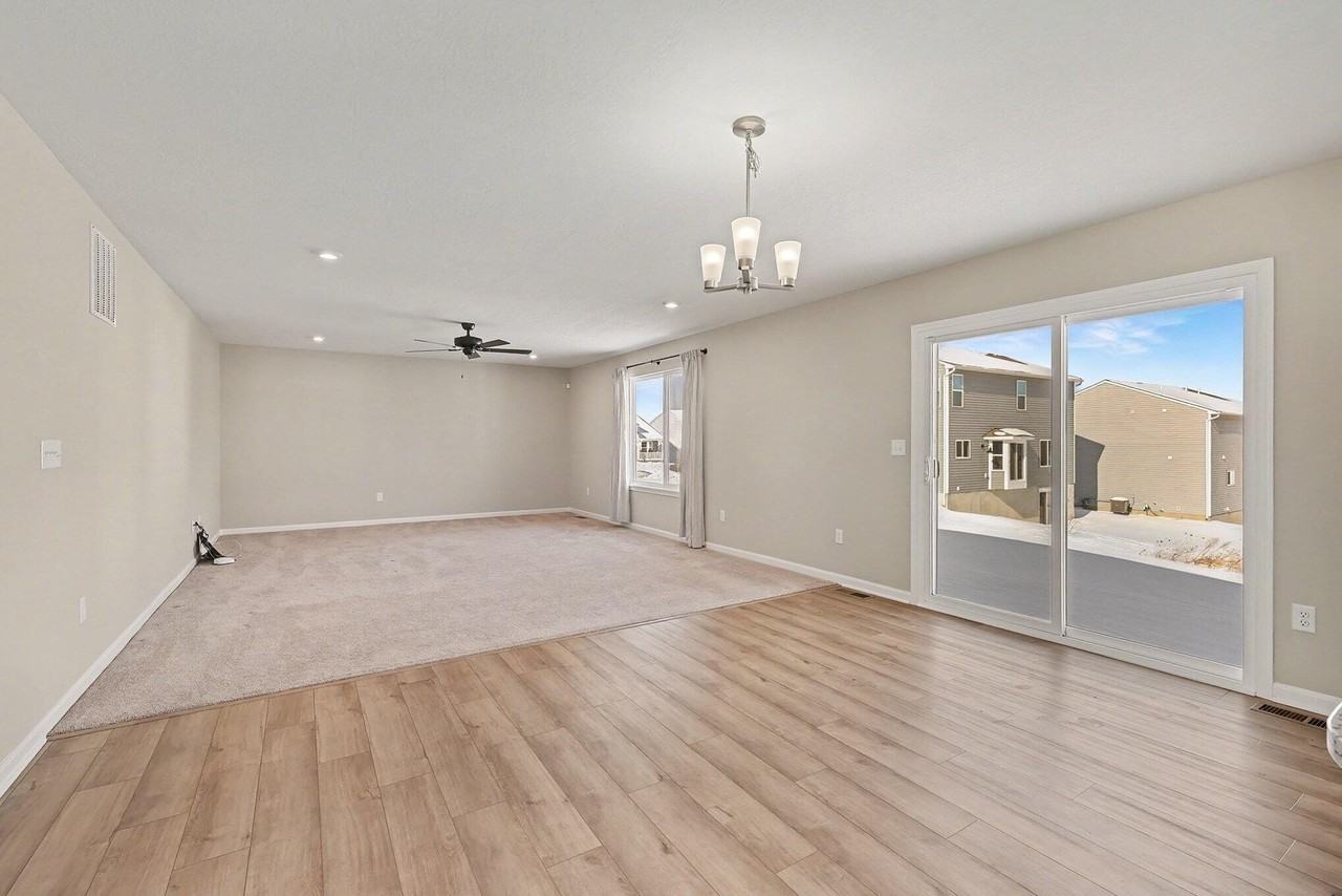 2116 Penny Ln - Photo 7 of 23