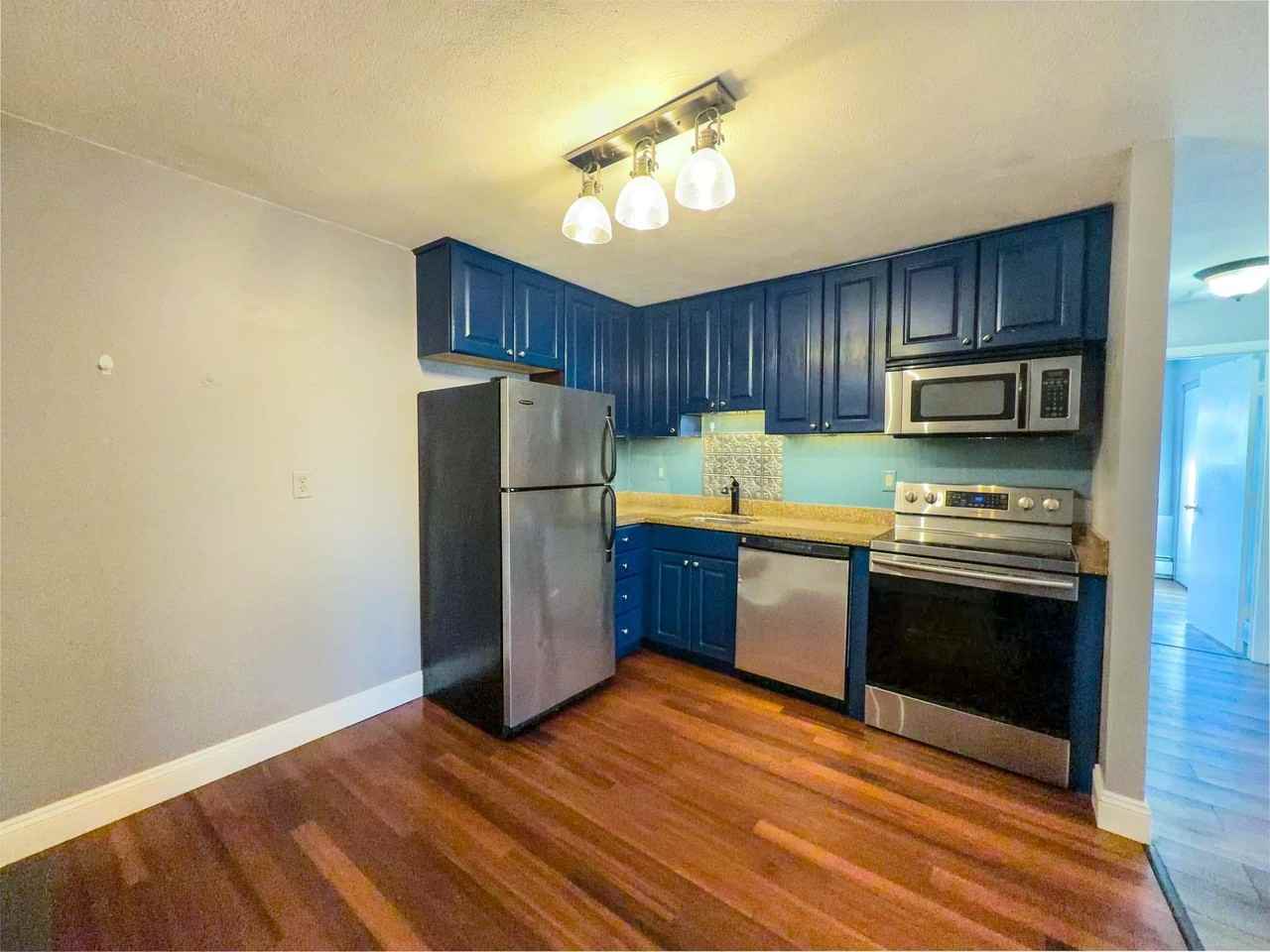 31 Andrew St #9 - Photo 2 of 13