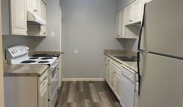 4230 Chateau Blvd #C - Photo 5 of 12