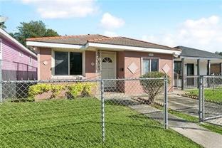 2527 N Prieur St - Photo 1 of 1