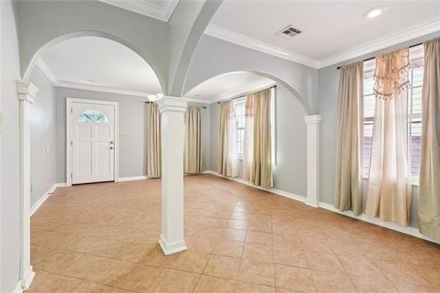 2527 N Prieur St - Photo 3 of 14