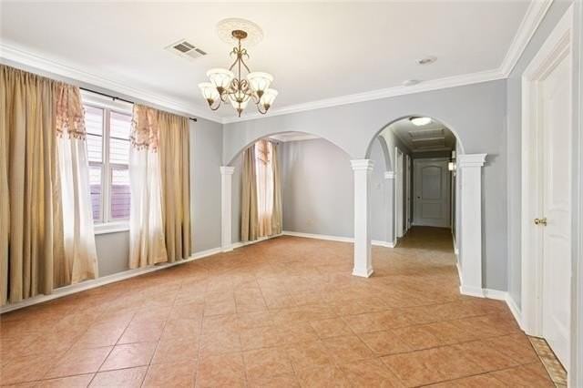 2527 N Prieur St - Photo 5 of 14